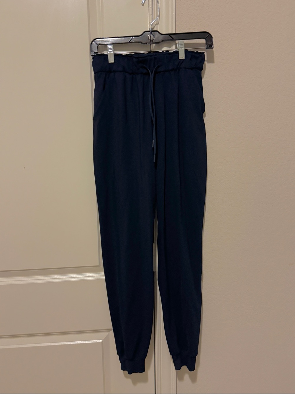 Lululemon Stretch High-Rise Jogger Full Length – True Navy – Size 4 – LW5CV4S